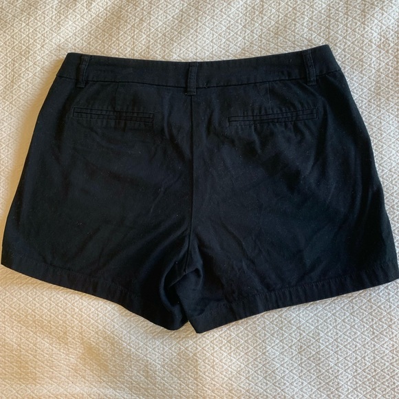 😎 J Crew - Black Shorts 4.5 in inseam Size 12 - Picture 8 of 9